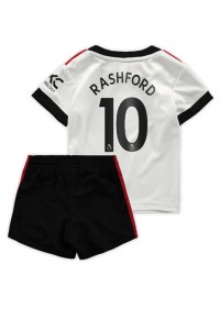 Manchester United Marcus Rashford #10 Babyklær Borte Fotballdrakt til barn 2022-23 Korte ermer (+ Korte bukser)